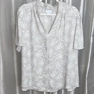 Dainty Liz Claiborne Light Gray Floral Blouse
